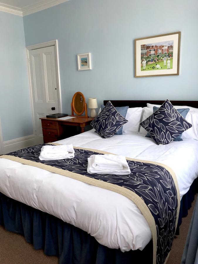 By The Sea Bed And Breakfast Eastbourne Dış mekan fotoğraf