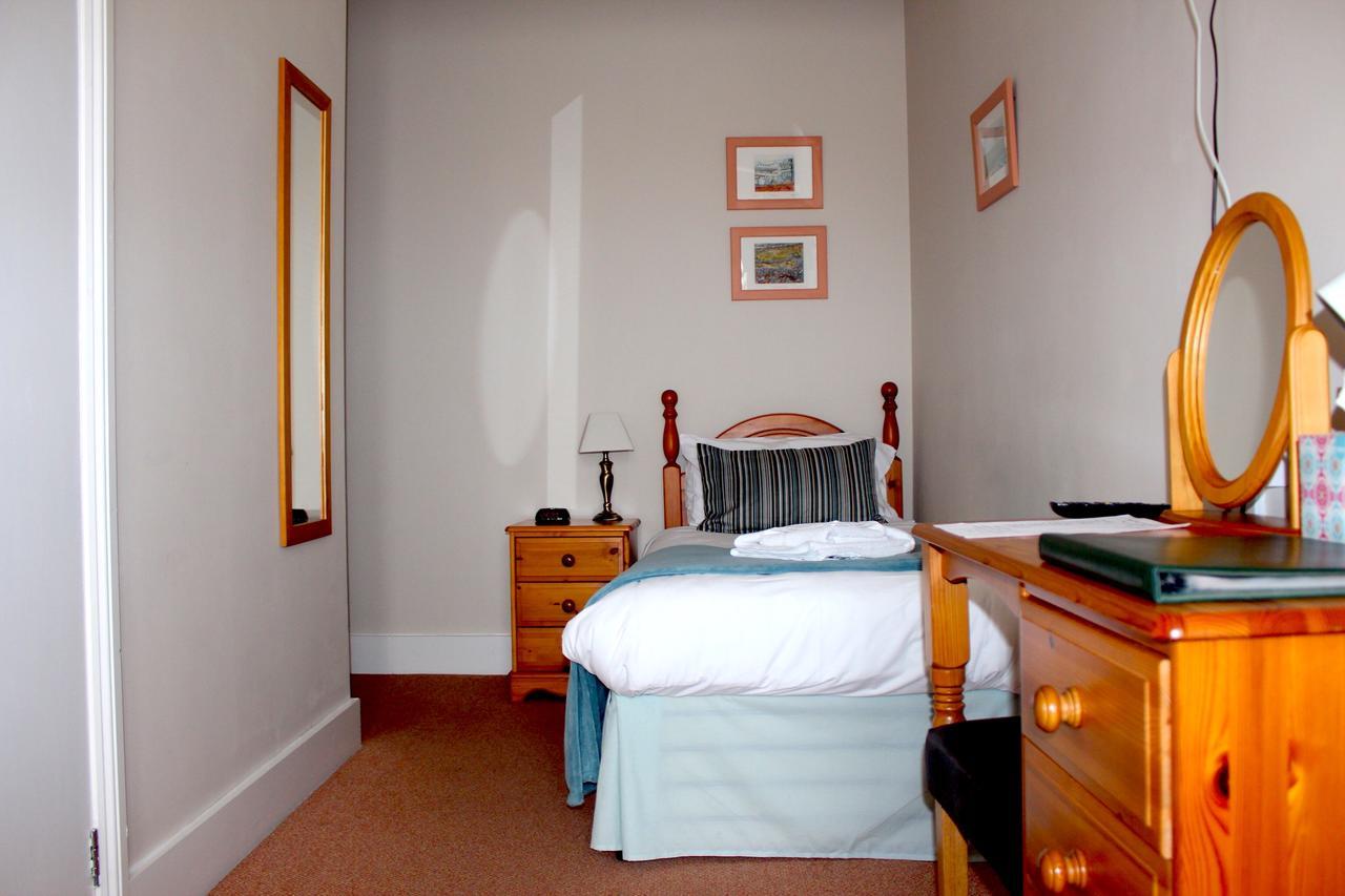 By The Sea Bed And Breakfast Eastbourne Dış mekan fotoğraf