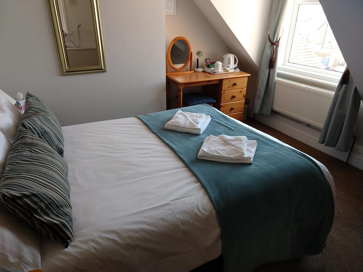 By The Sea Bed And Breakfast Eastbourne Dış mekan fotoğraf