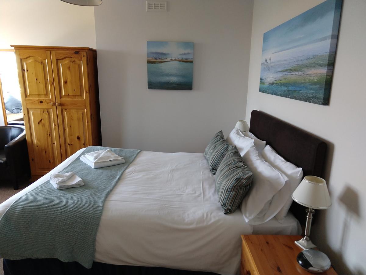 By The Sea Bed And Breakfast Eastbourne Dış mekan fotoğraf