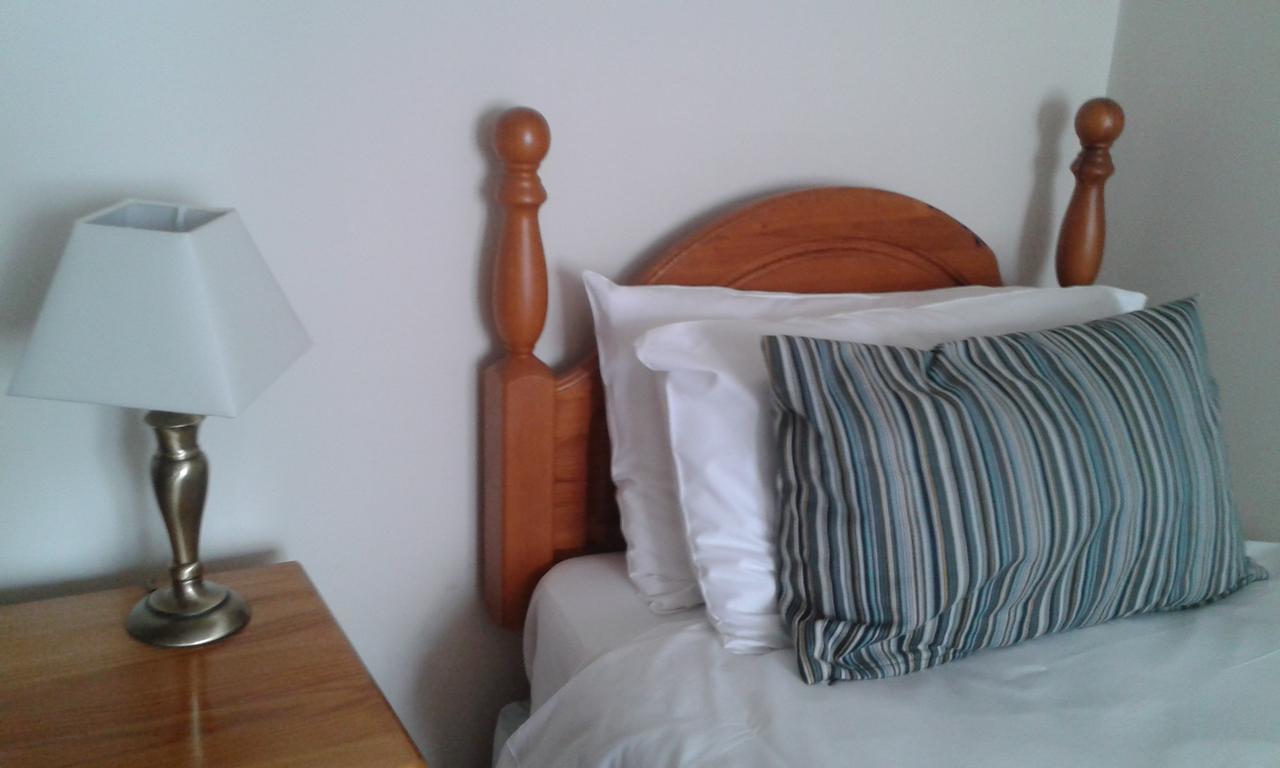 By The Sea Bed And Breakfast Eastbourne Dış mekan fotoğraf