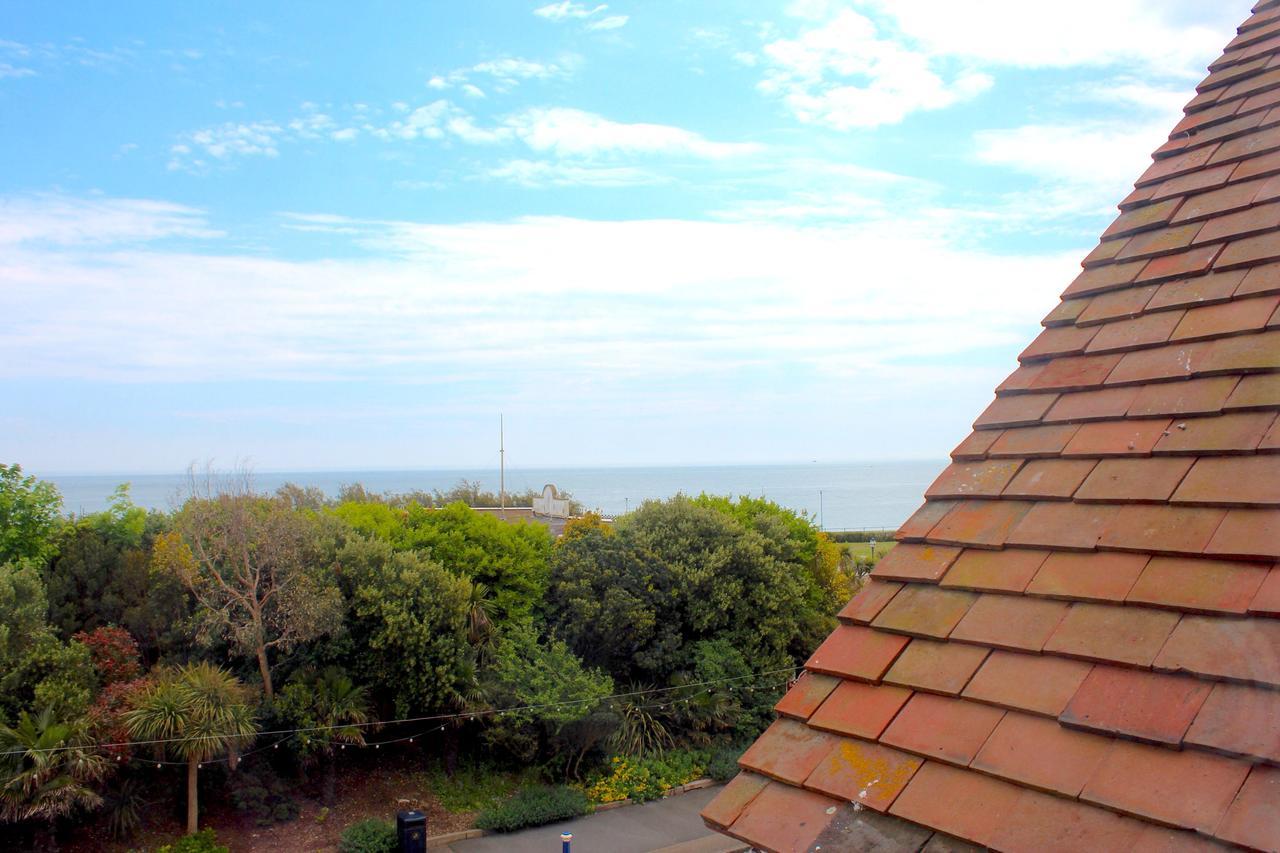 By The Sea Bed And Breakfast Eastbourne Dış mekan fotoğraf