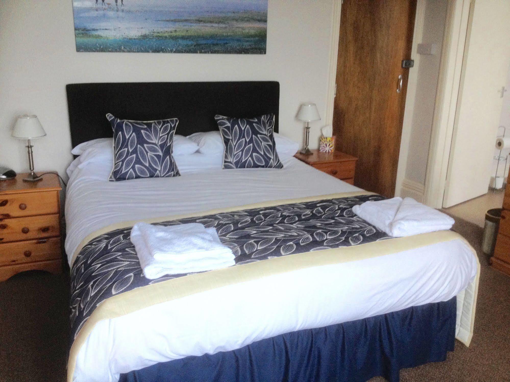 By The Sea Bed And Breakfast Eastbourne Dış mekan fotoğraf
